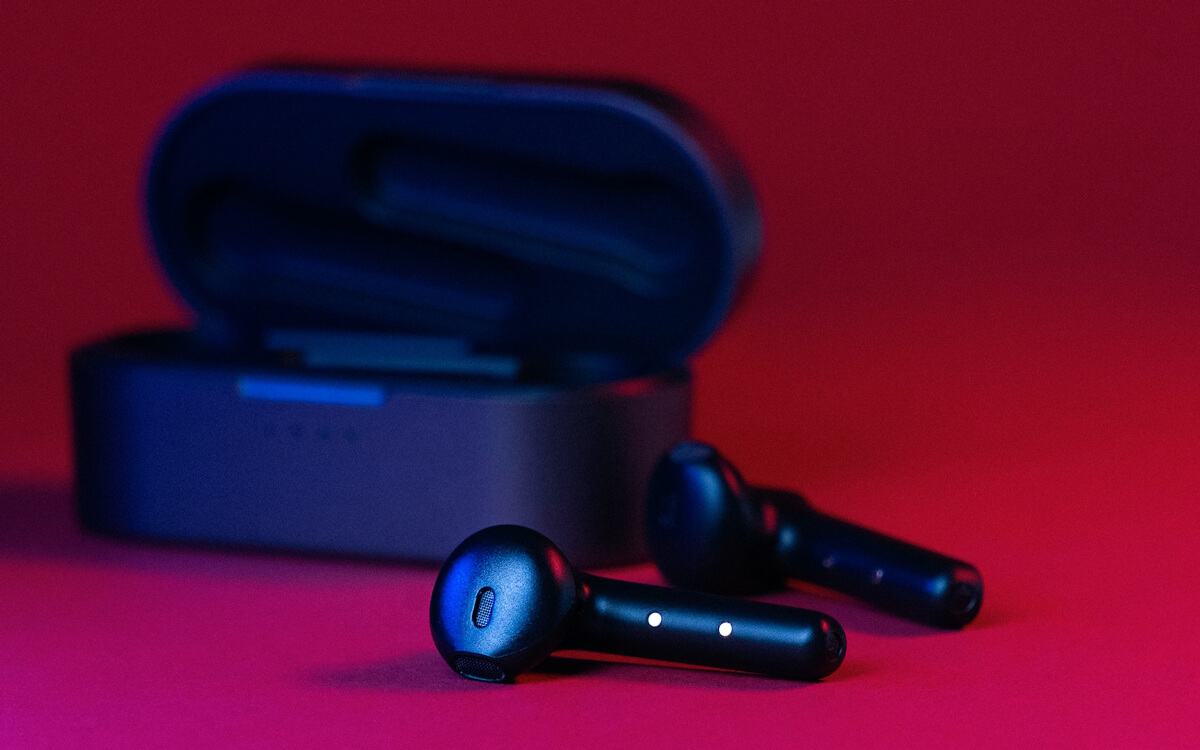 How to Use Seamless Earbud Connection? A Beginner's Guide